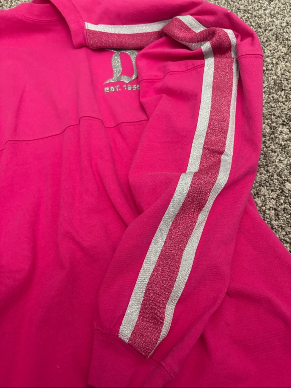 Disneyland spirit jersey hot pink size small - Picture 3 of 3